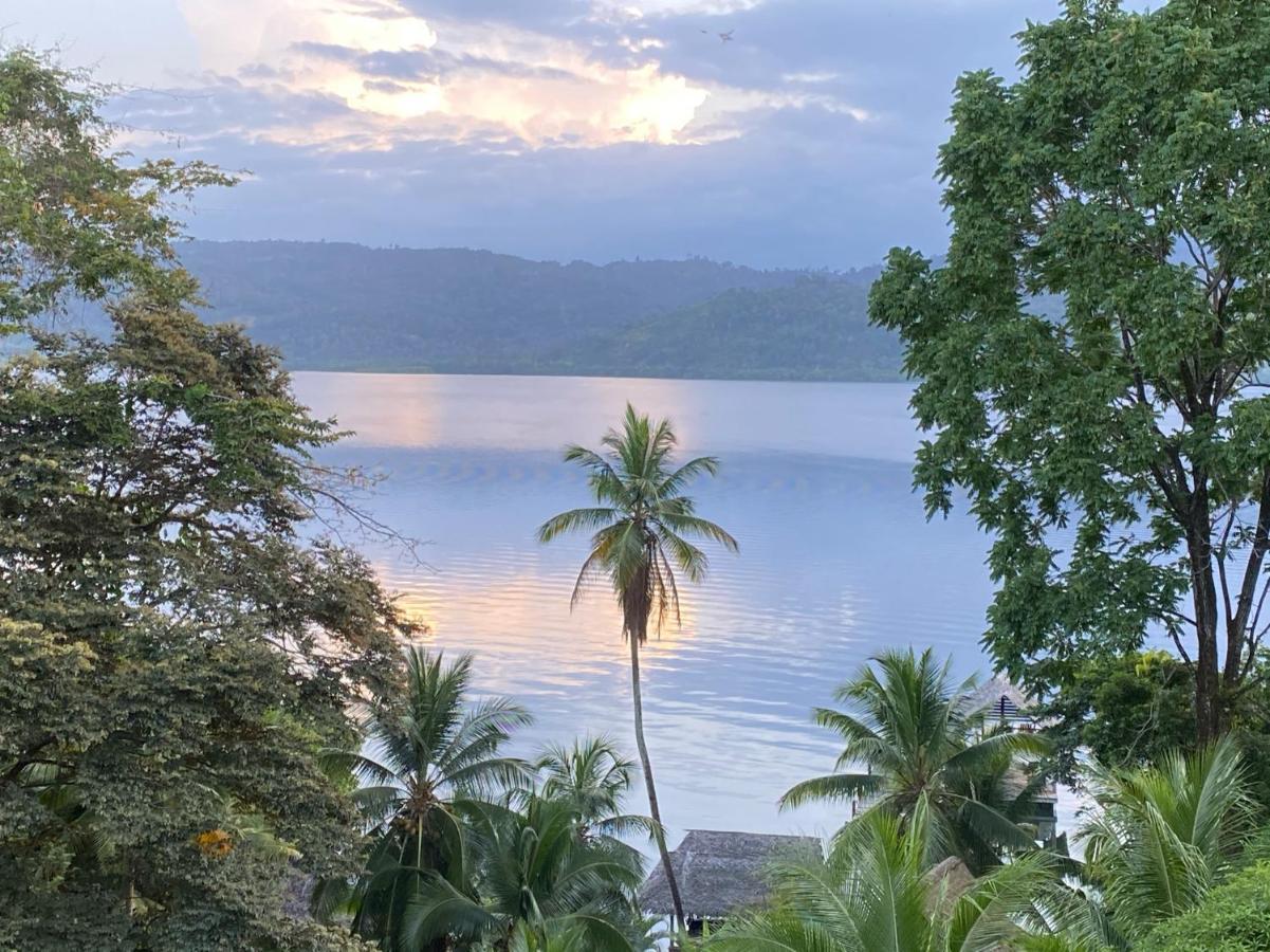Finca Vela Lodge Бокас-дель-Торо Экстерьер фото