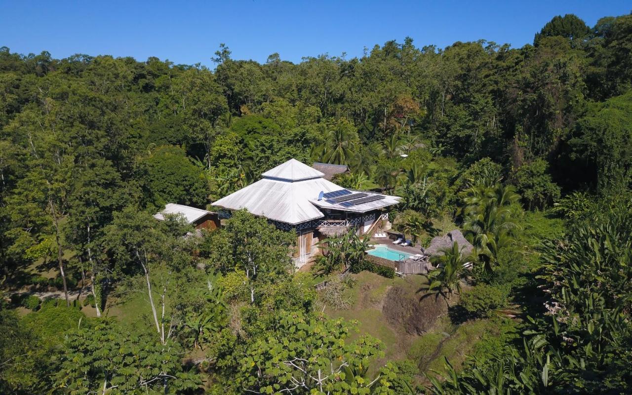 Finca Vela Lodge Бокас-дель-Торо Экстерьер фото