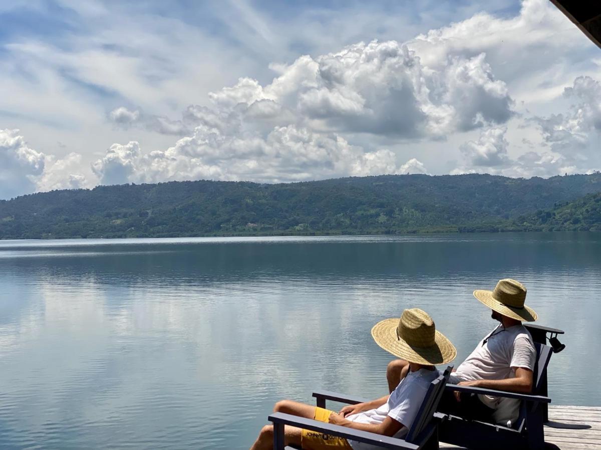 Finca Vela Lodge Бокас-дель-Торо Экстерьер фото